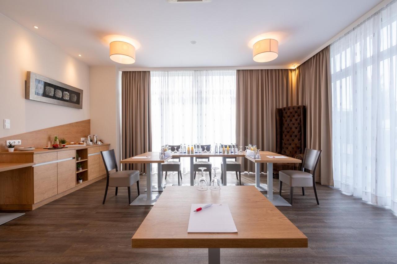 Amaro Hotel Бергкирхен Экстерьер фото