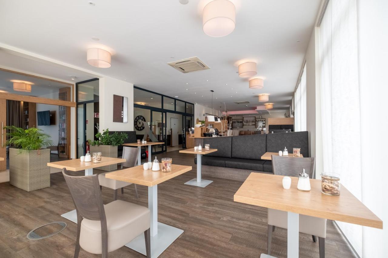 Amaro Hotel Бергкирхен Экстерьер фото