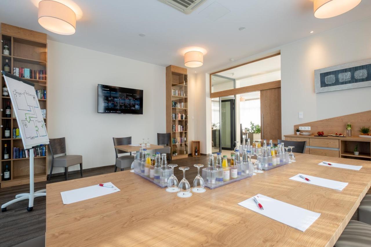 Amaro Hotel Бергкирхен Экстерьер фото