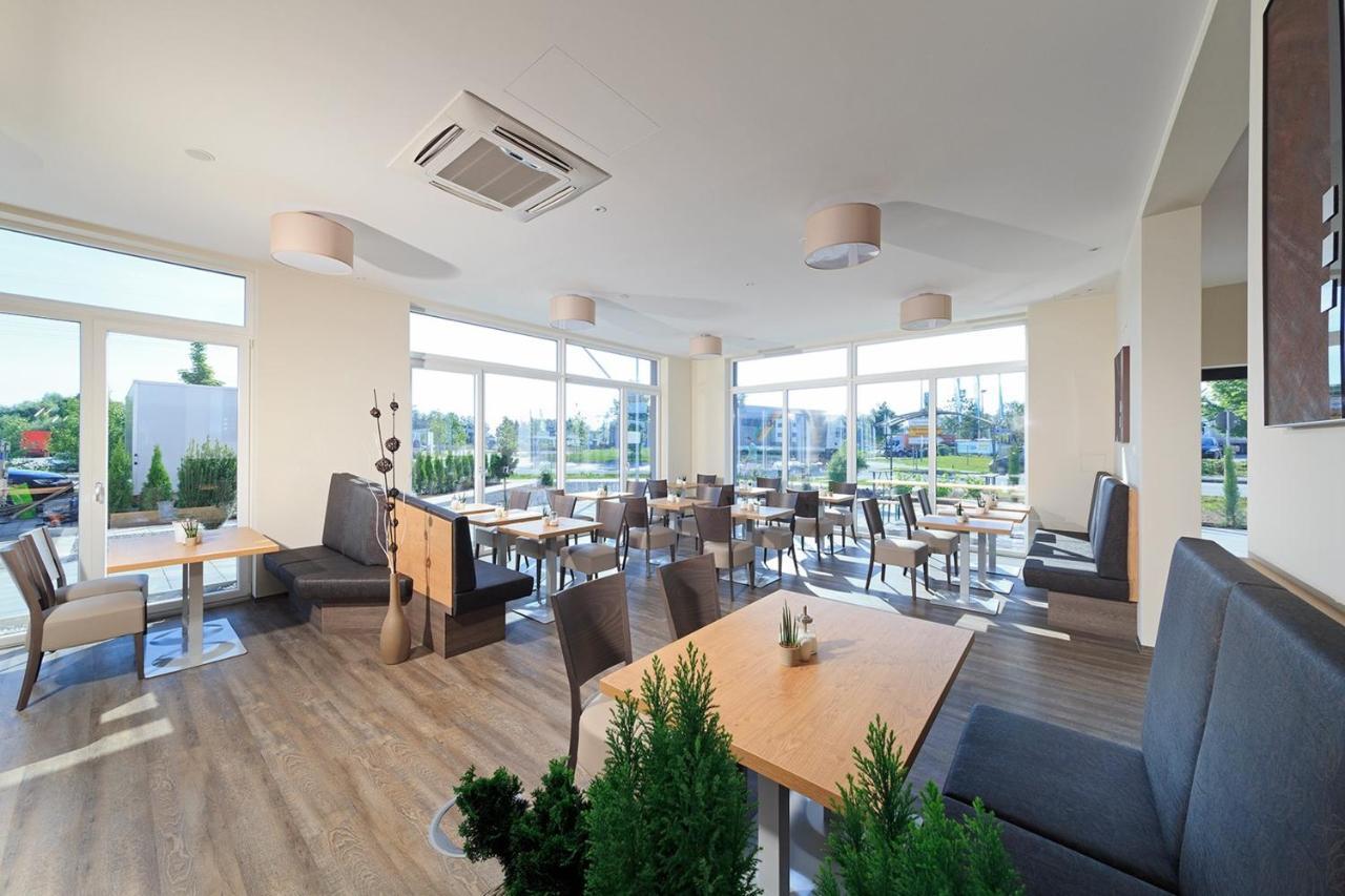 Amaro Hotel Бергкирхен Экстерьер фото