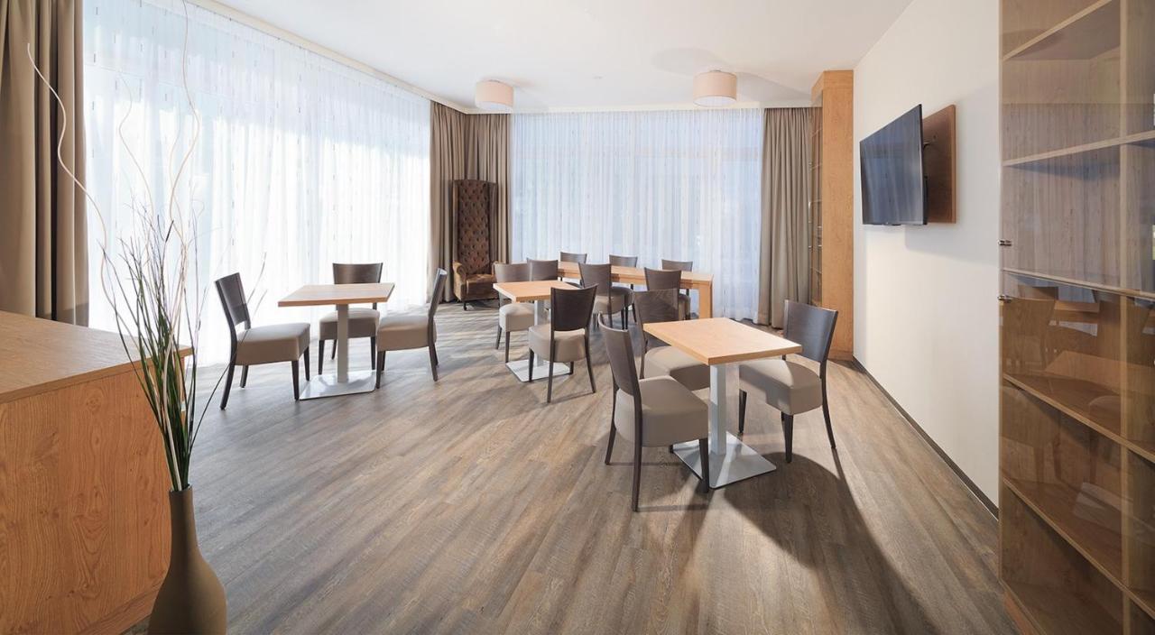 Amaro Hotel Бергкирхен Экстерьер фото