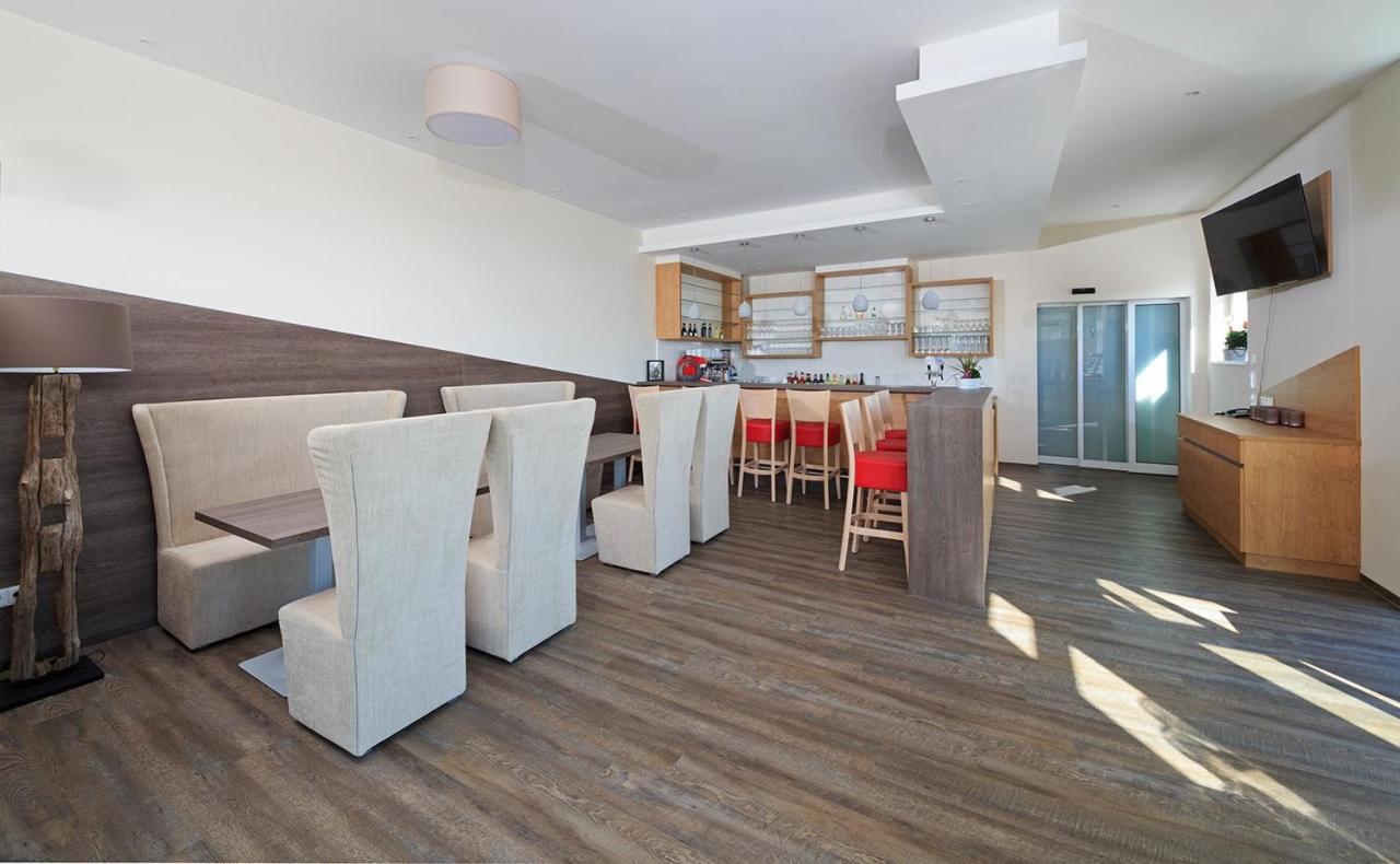 Amaro Hotel Бергкирхен Экстерьер фото