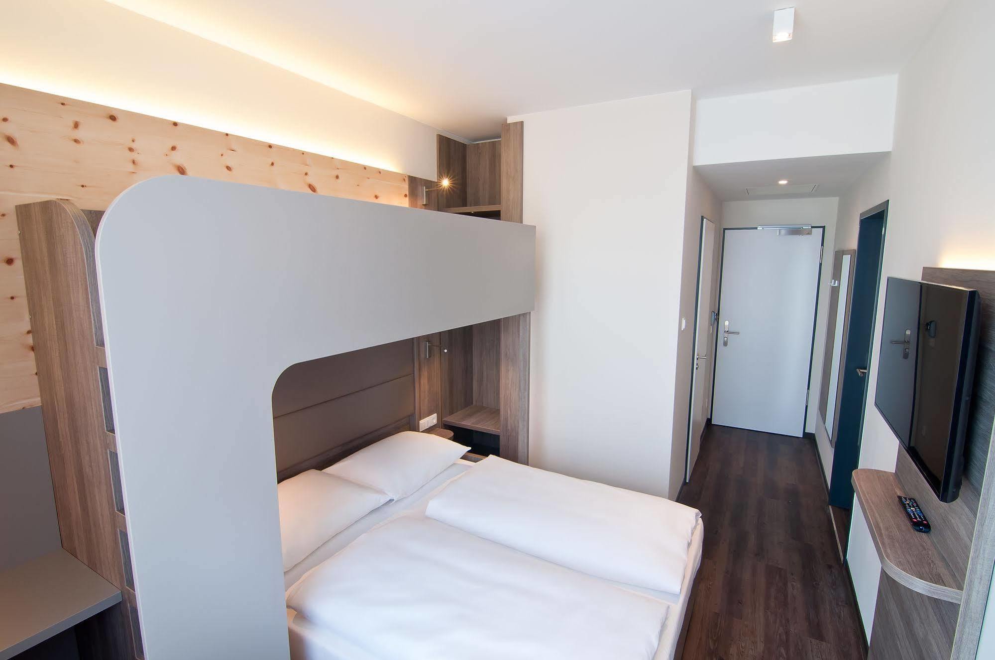 Amaro Hotel Бергкирхен Экстерьер фото