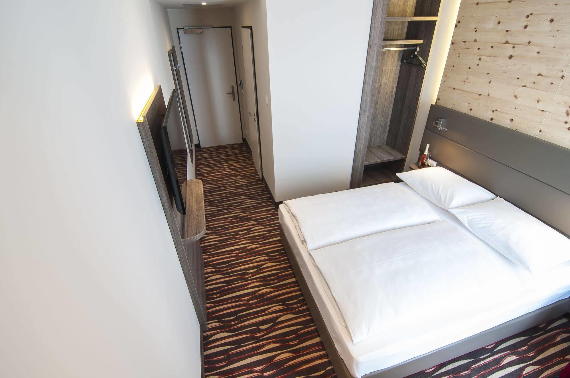 Amaro Hotel Бергкирхен Экстерьер фото